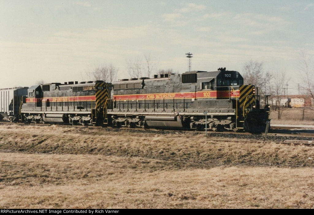 Iowa Interstate RR (IAIS) #102